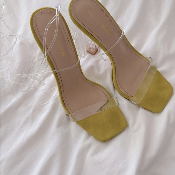 FASHION NOVA - wrap it up heels - Picture 2 of 4